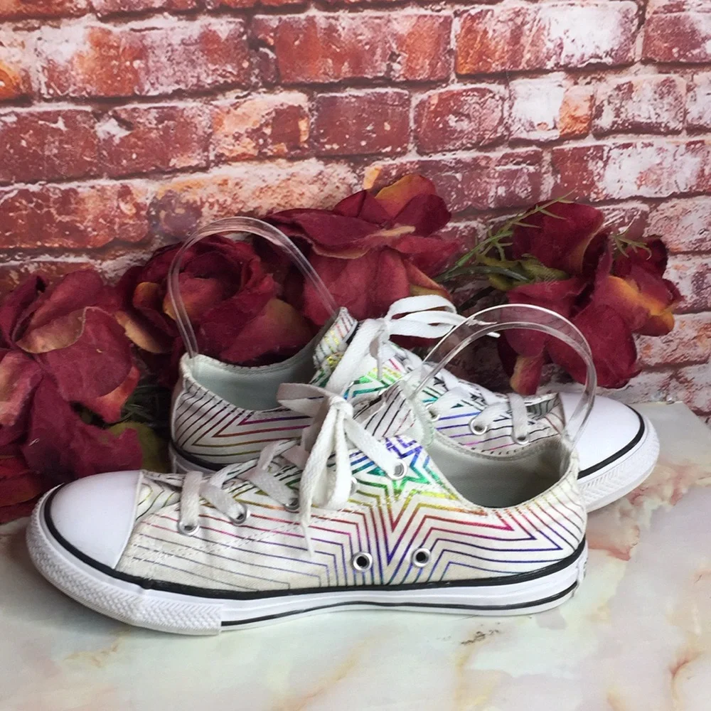 Converse metallic rainbow